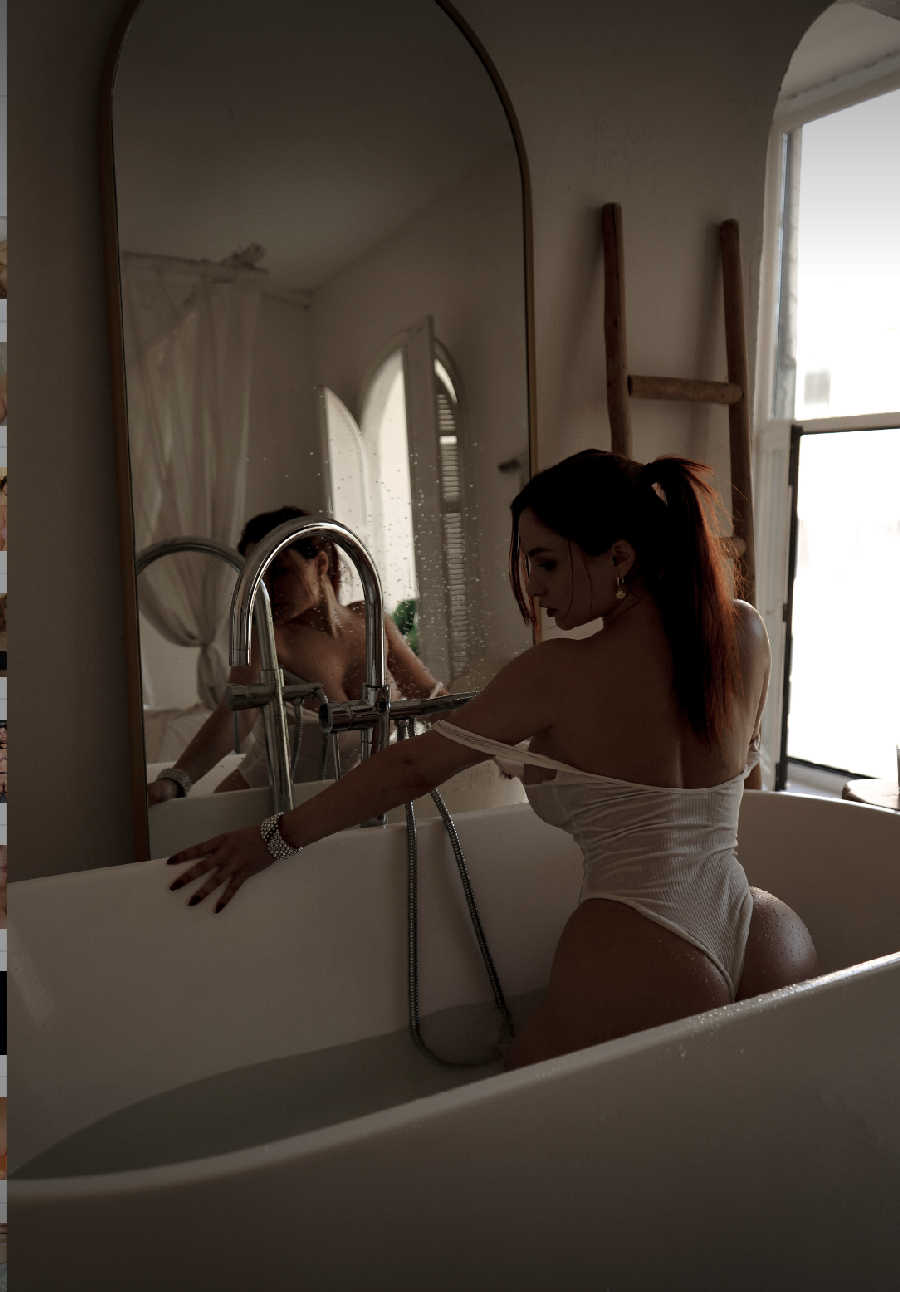 A playful frame from Miranda Faith nude — online in Gazipur