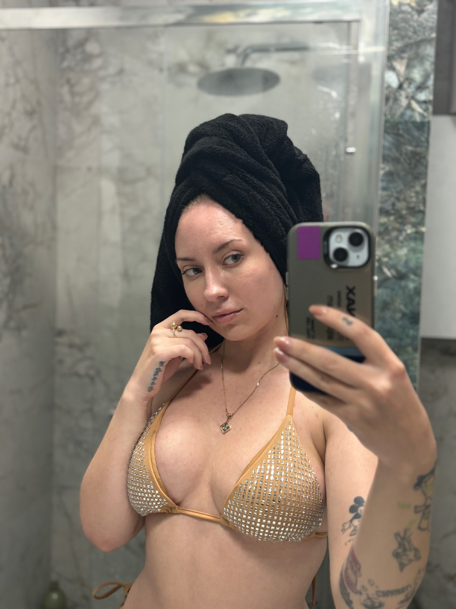 Nude girl KateV in Gazipur