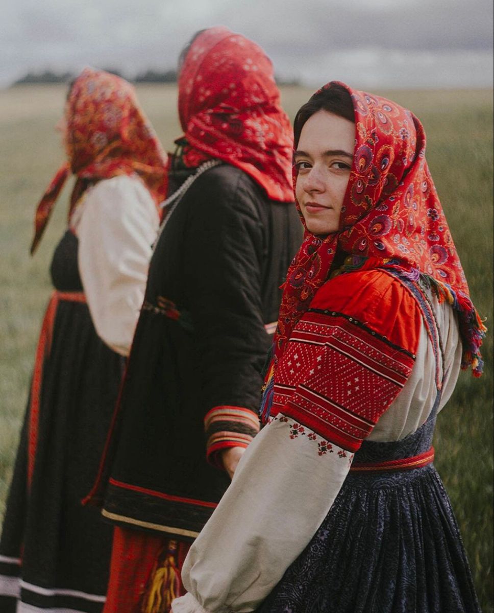 Women in Slavic costumes in Gazipur