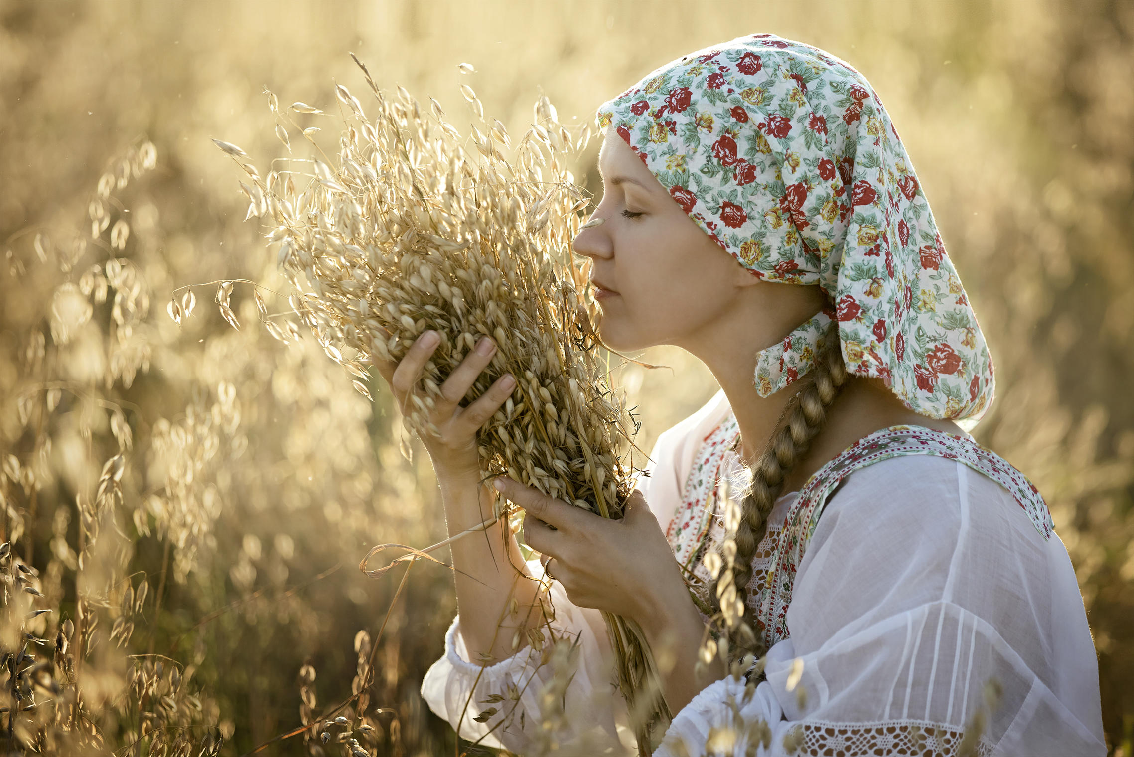 Photo Women in Slavic costumes in Gazipur