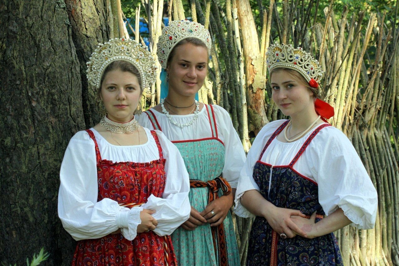 Sexy model Girls in Slavic costumes in Gazipur