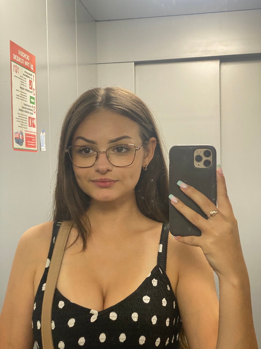 Sexy model Stacy in Gazipur